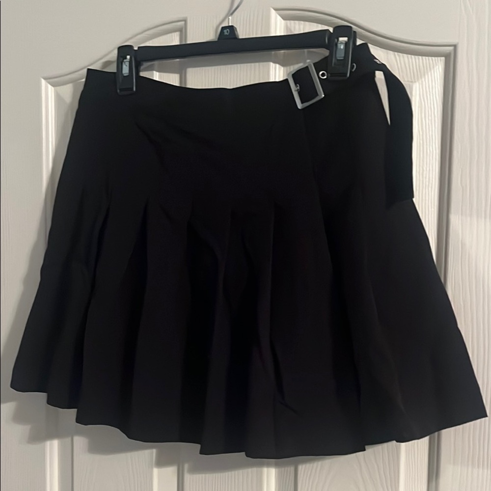 H&M Black Belted Mini Skater Skirt with Pleats